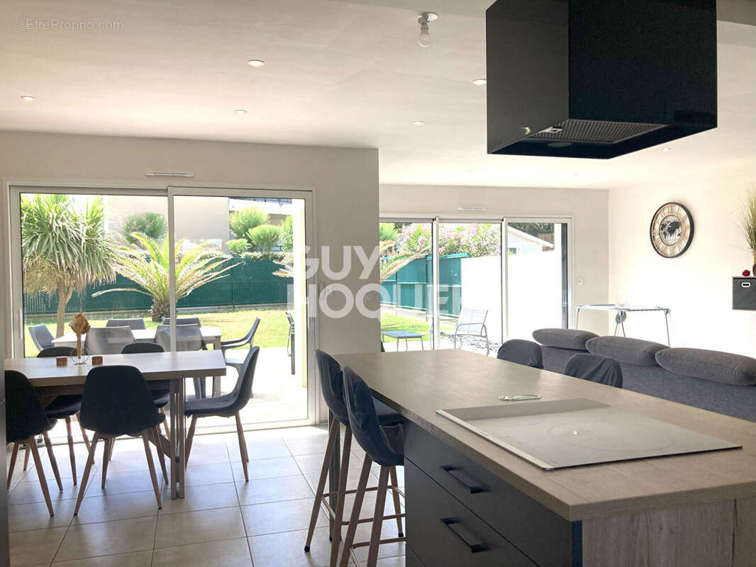 Maison à NOTRE-DAME-DE-RIEZ