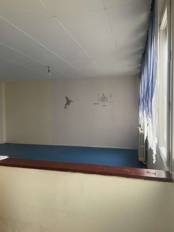 Soissons (02) a vendre  hyper centre appartement de 37 m  1 etage avec parking - photo 4