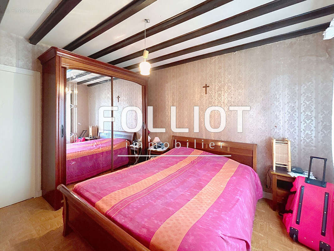 Maison à HEUGUEVILLE-SUR-SIENNE