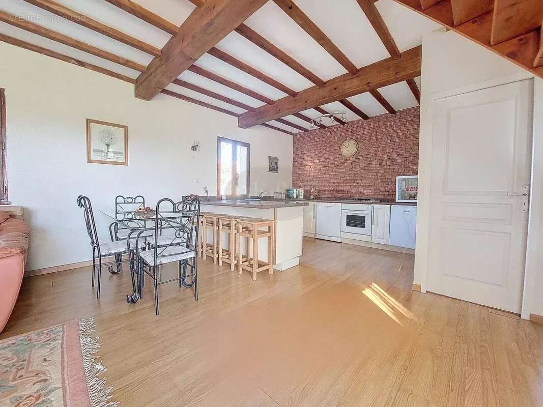 Maison à CHELLE-DEBAT