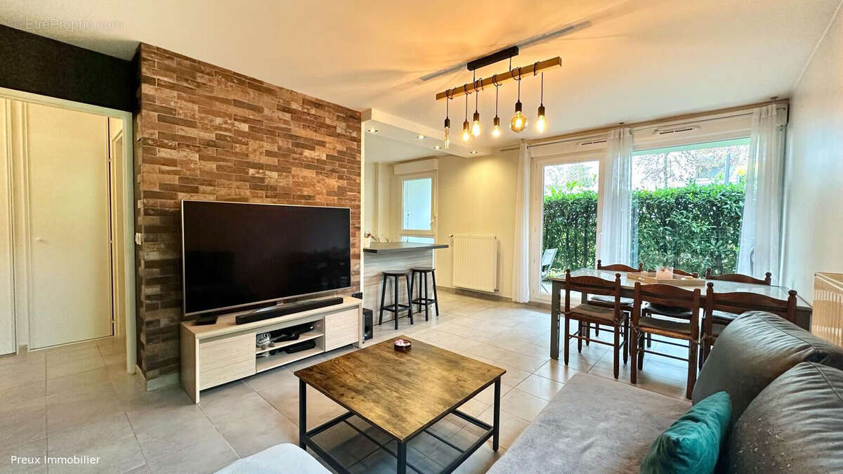 Appartement à SEYNOD