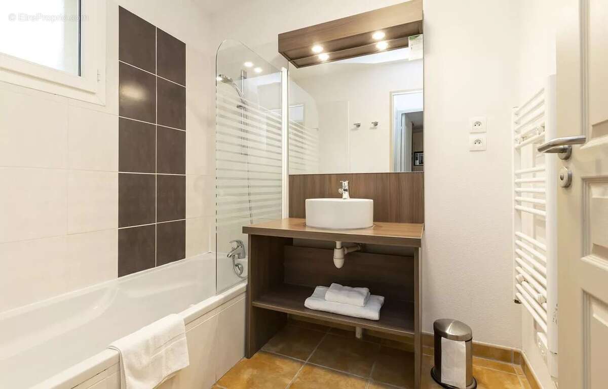 Appartement 30 m² à Sarlat-La-Caneda  - photo 4
