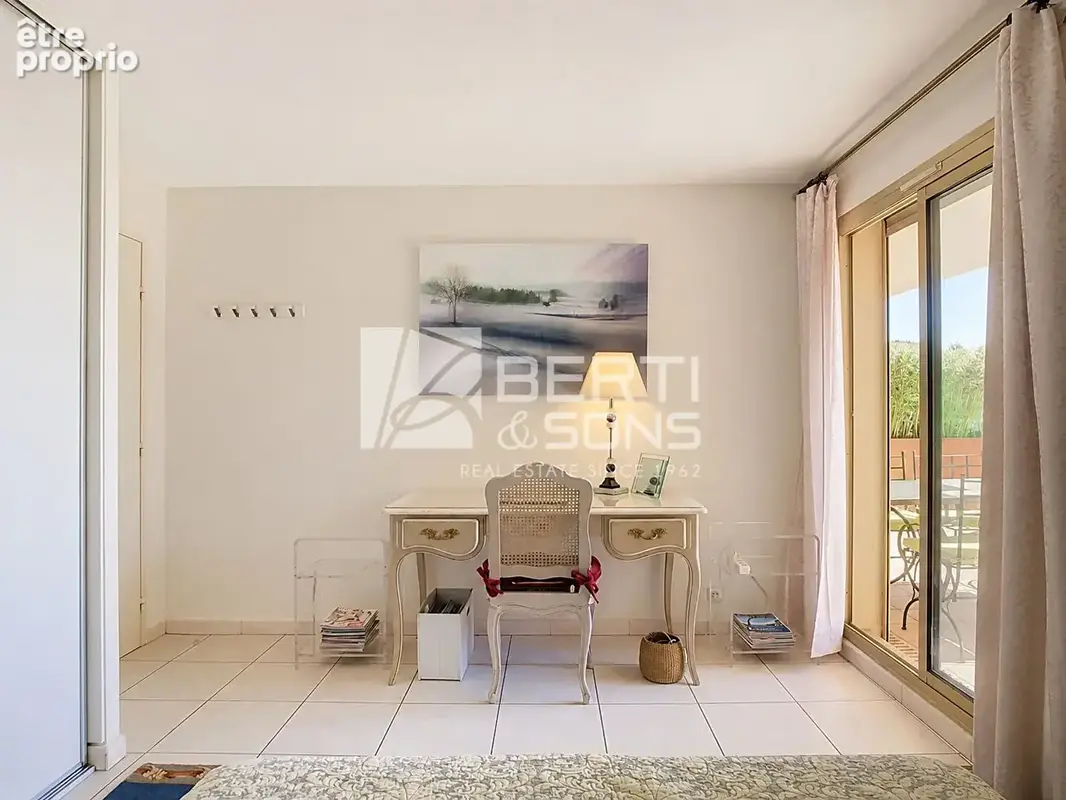 Exclusivite - beau 2/3 pieces en tres bon etat avec grande terrasse domaine securise - photo 11