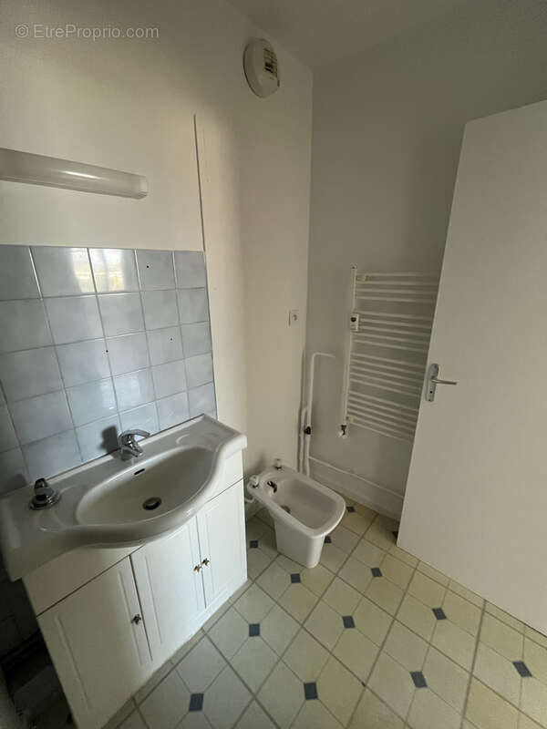 Appartement à PORT-DE-BOUC