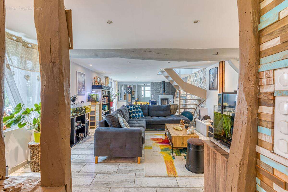 Maison à EPREVILLE