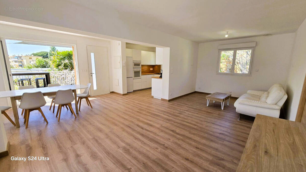 Appartement à SANARY-SUR-MER