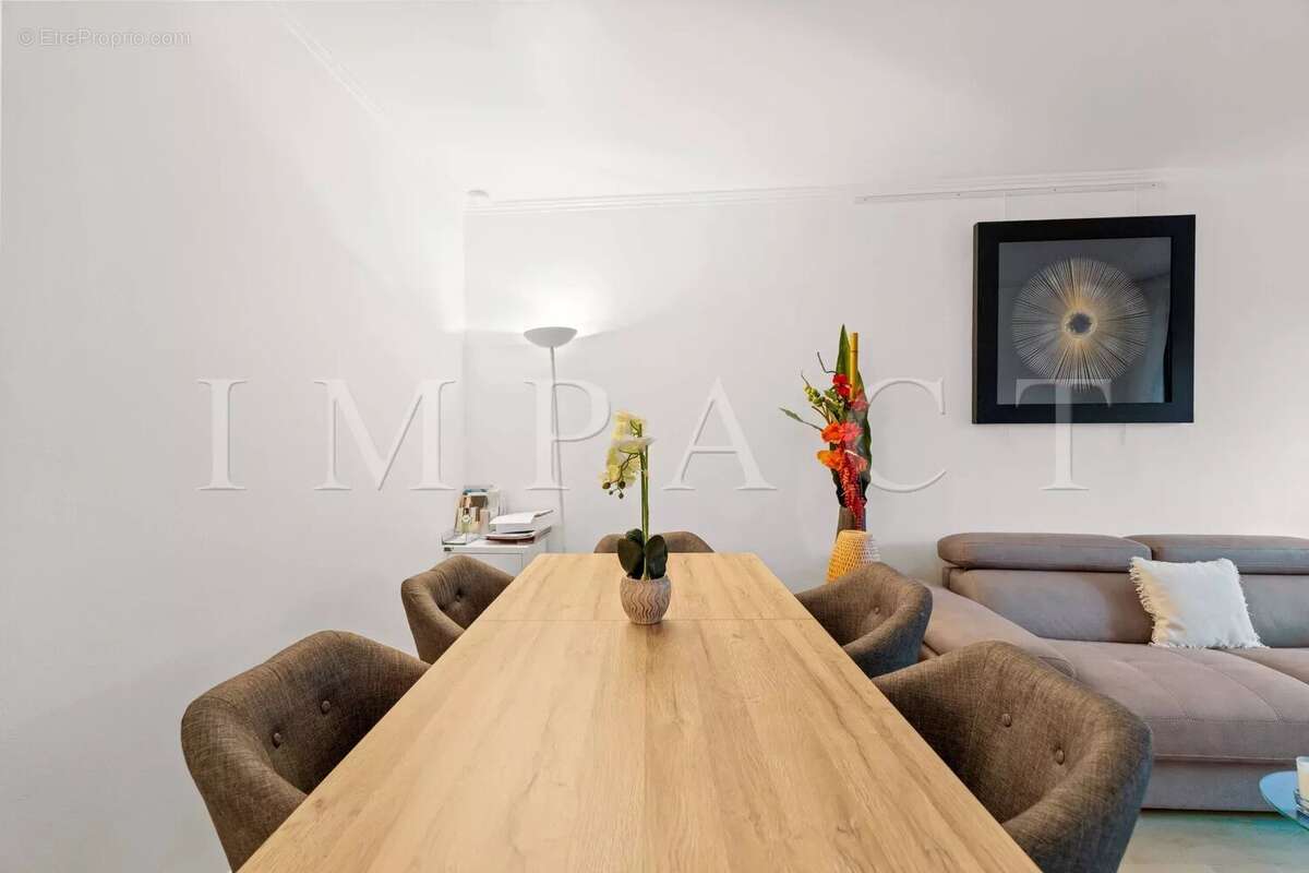 Appartement à LE CANNET