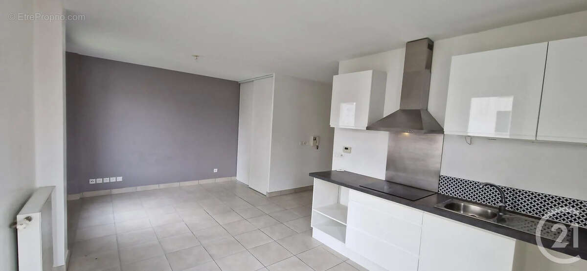 Appartement à SATHONAY-CAMP