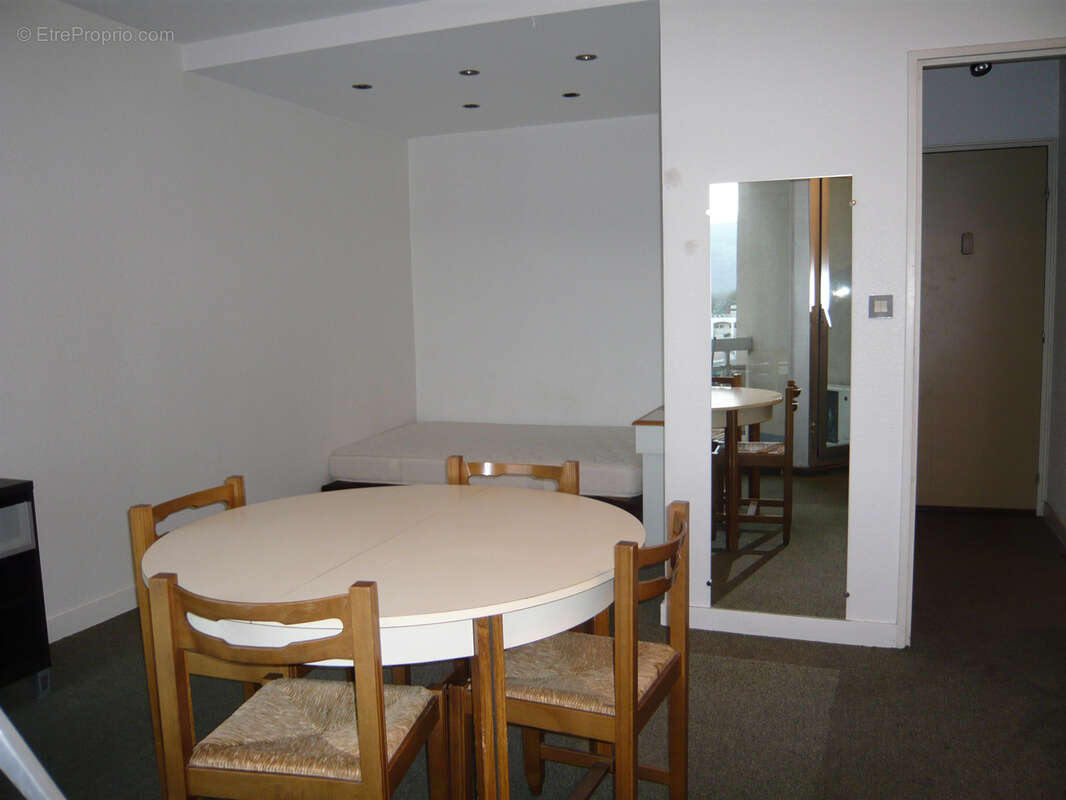 Appartement à MEYLAN