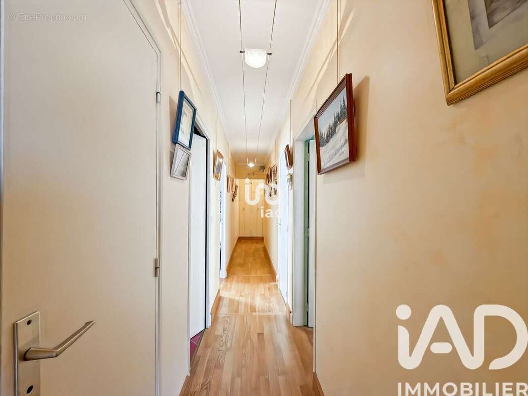 Photo 9 - Appartement à SENS