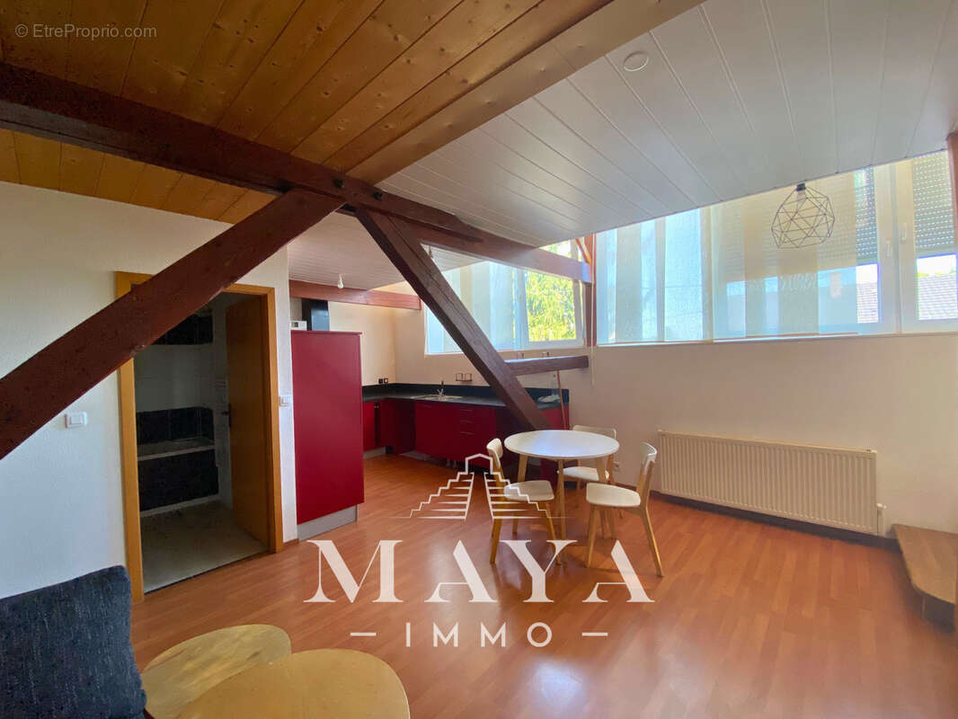 Appartement F3 en Duplex avec parking - photo 2