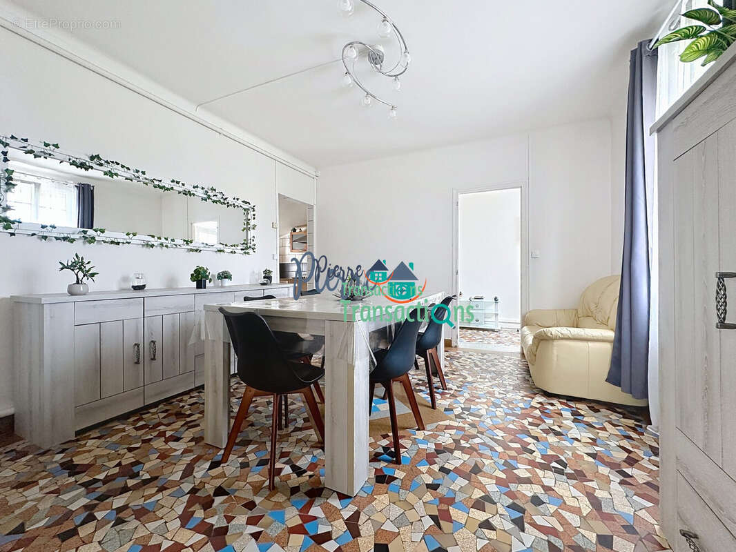 Maison à OCTEVILLE-SUR-MER