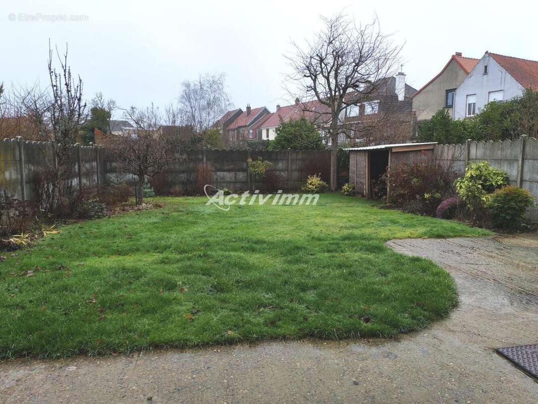 4284 17 - Maison à HESDIN