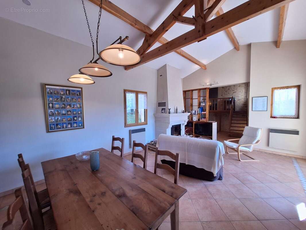 Maison à LACAPELLE-BIRON