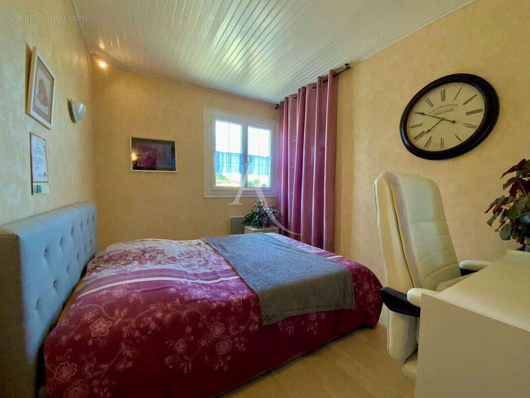 Maison à ALLAS-BOCAGE