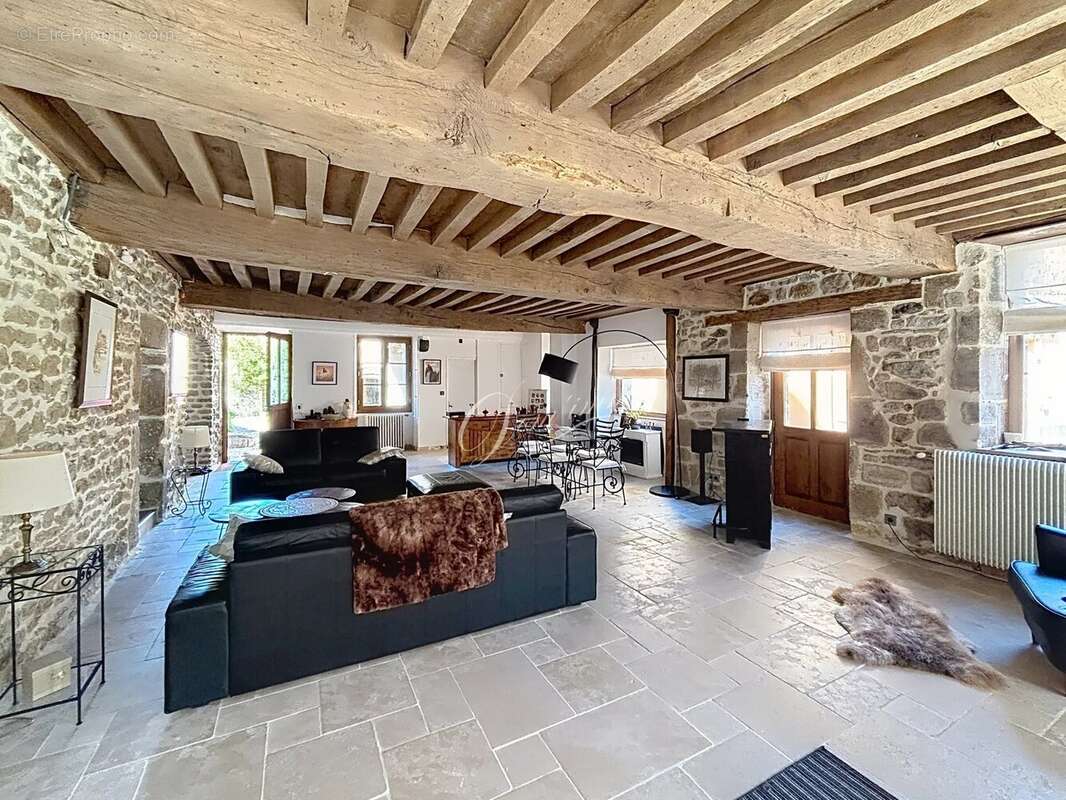 Maison à ARNAY-LE-DUC