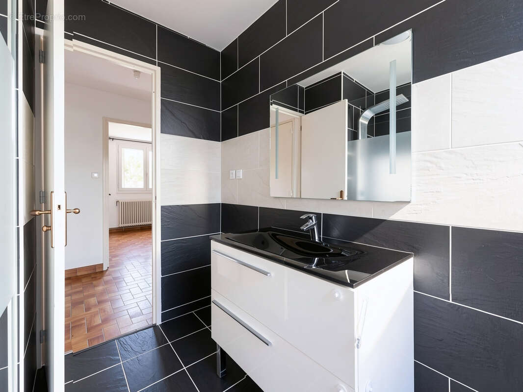 Appartement à LES PENNES-MIRABEAU