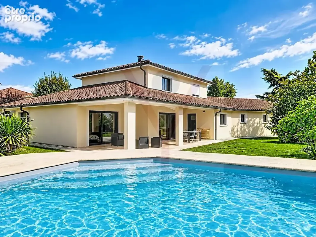 Photo Maison à Peronnas au prix de 649 000€