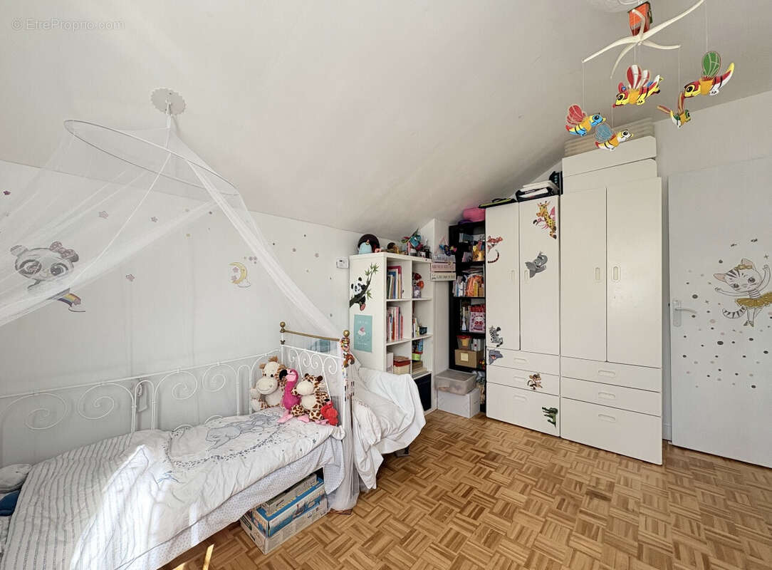 Maison à SAINT-CYR-L&#039;ECOLE