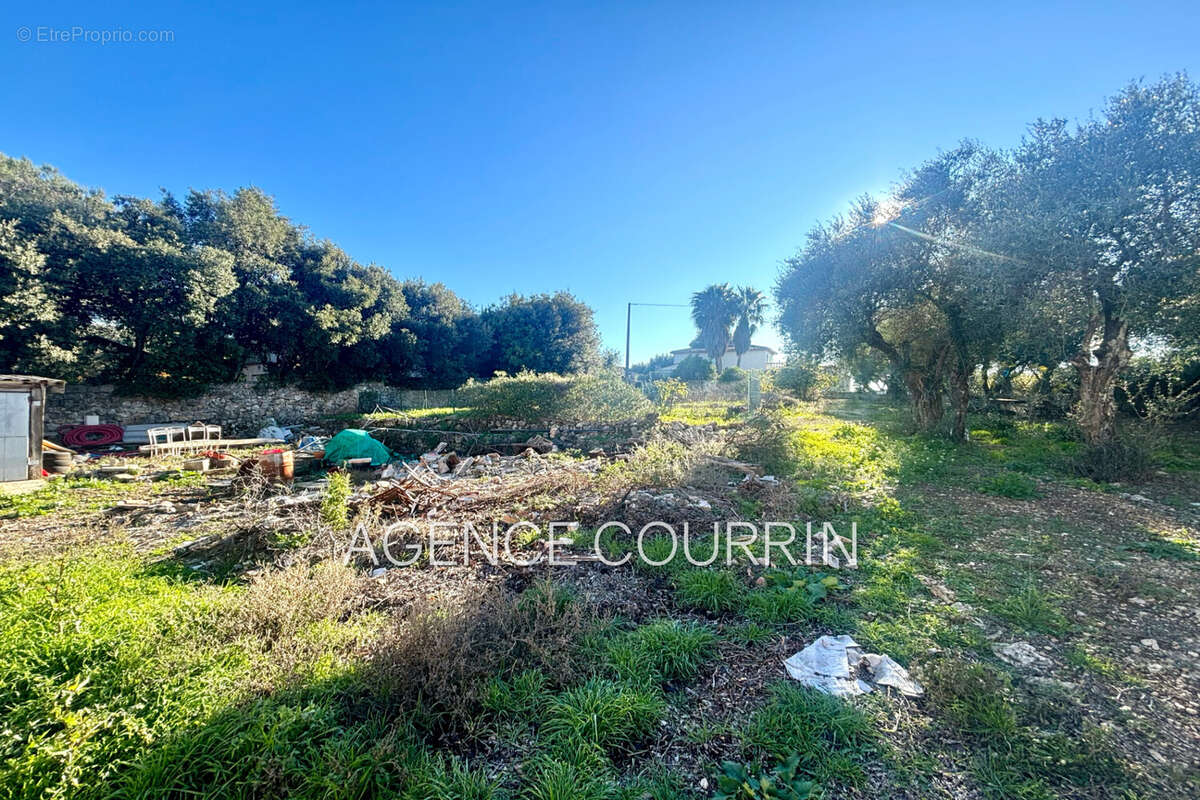 Terrain à GRASSE