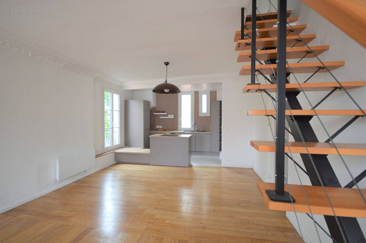 Appartement à NANTERRE