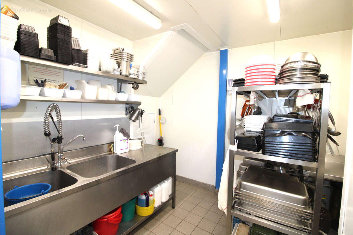 Commerce à MARSEILLE-11E