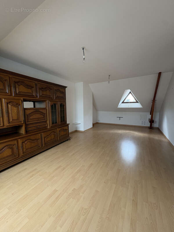 Maison à MONTREUIL-JUIGNE