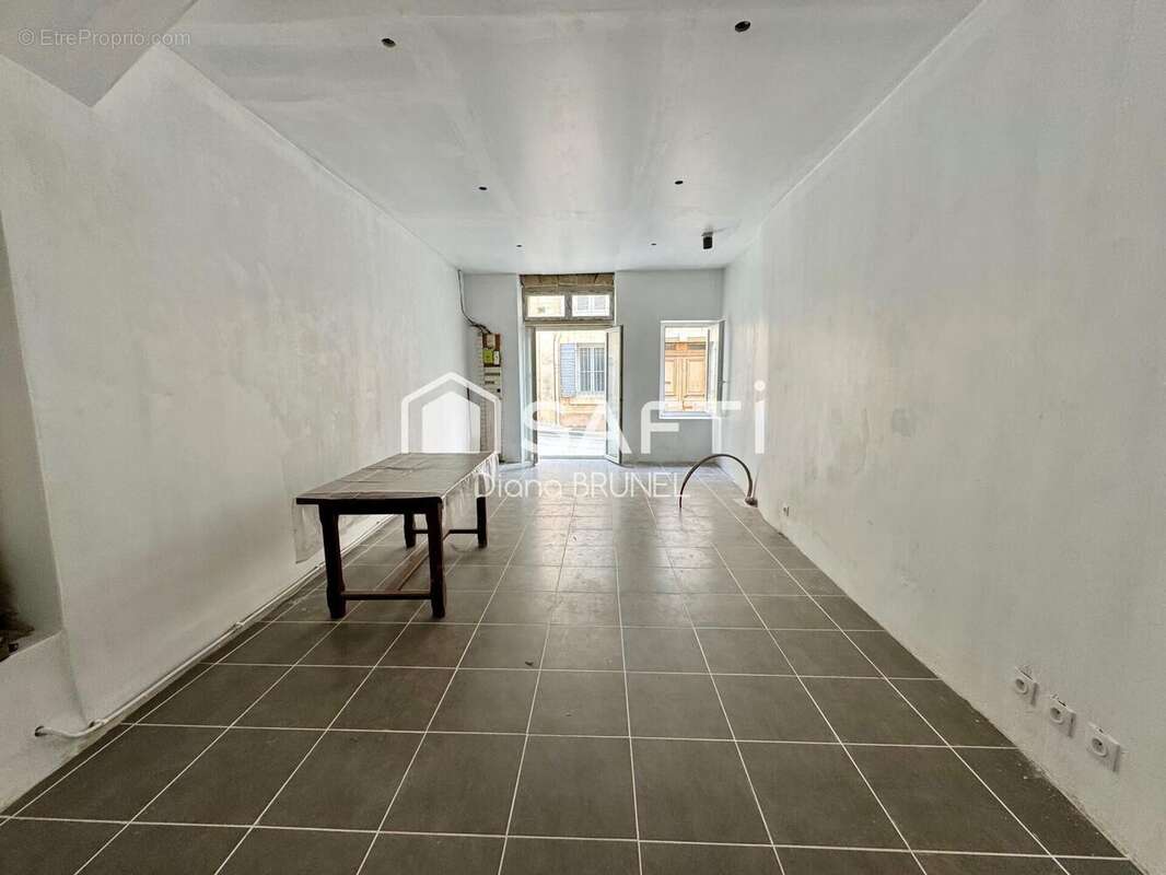 Photo 2 - Appartement à LA TOUR-D&#039;AIGUES