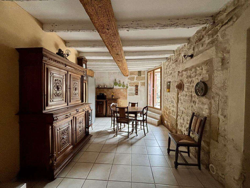 Maison à AIMARGUES