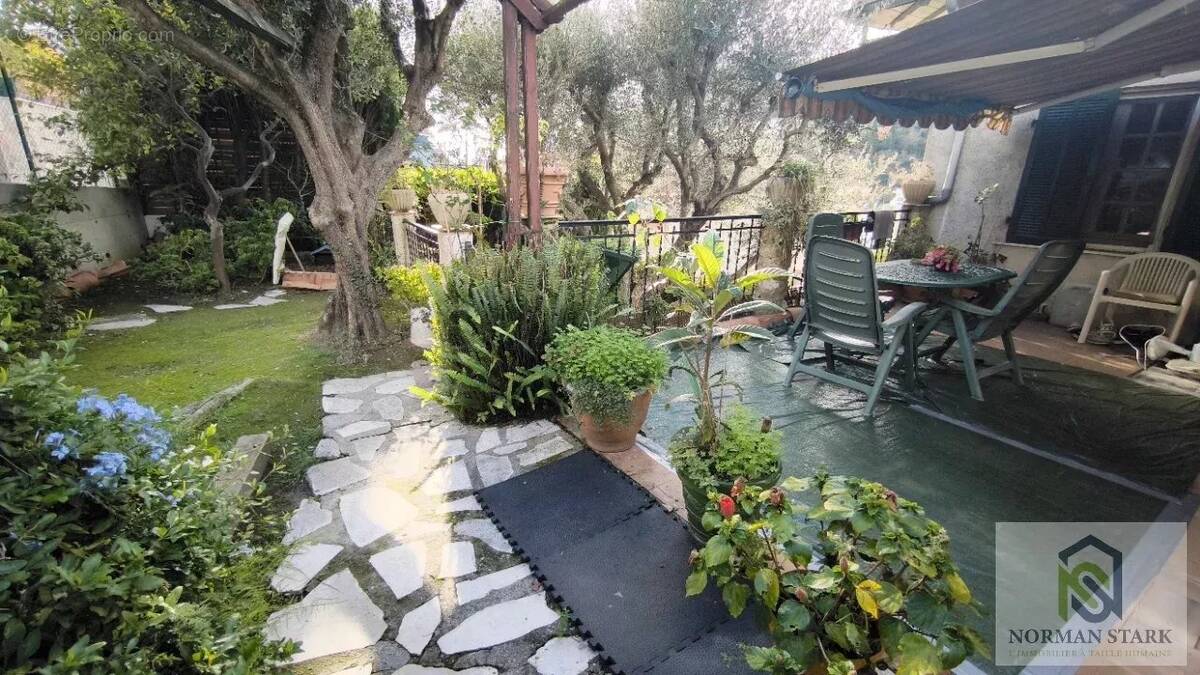 Appartement à MENTON