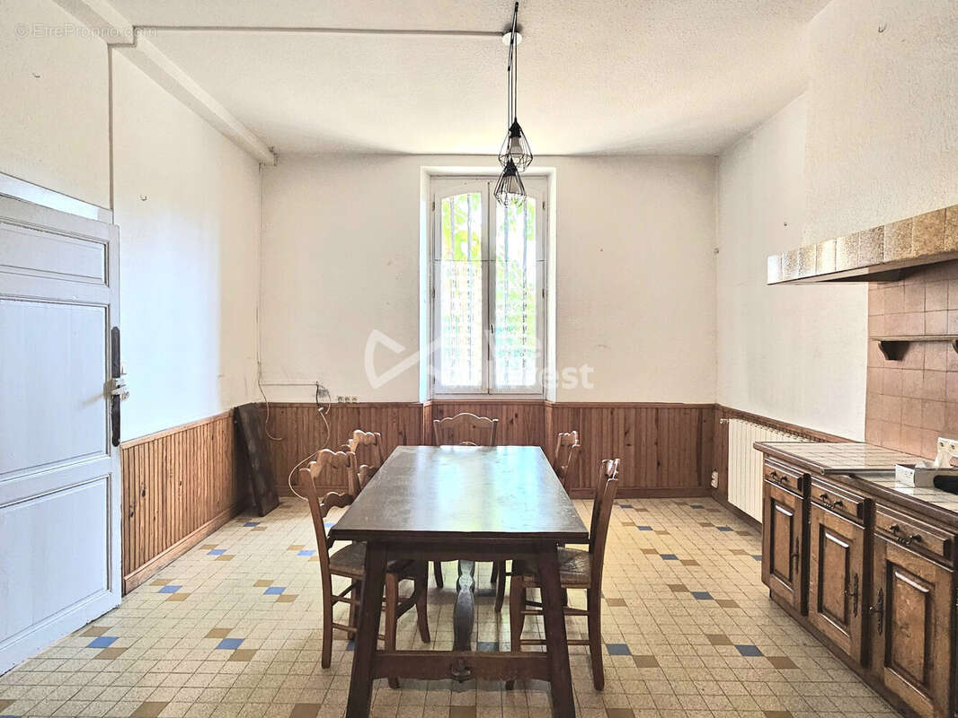 Maison 200 m² à Les Pujols  - photo 3