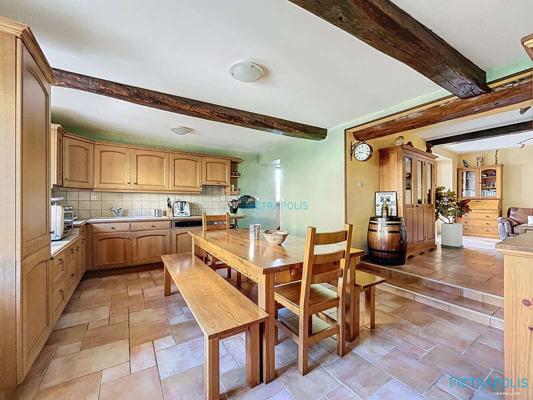 Maison Savigneux - Maison à SAVIGNEUX