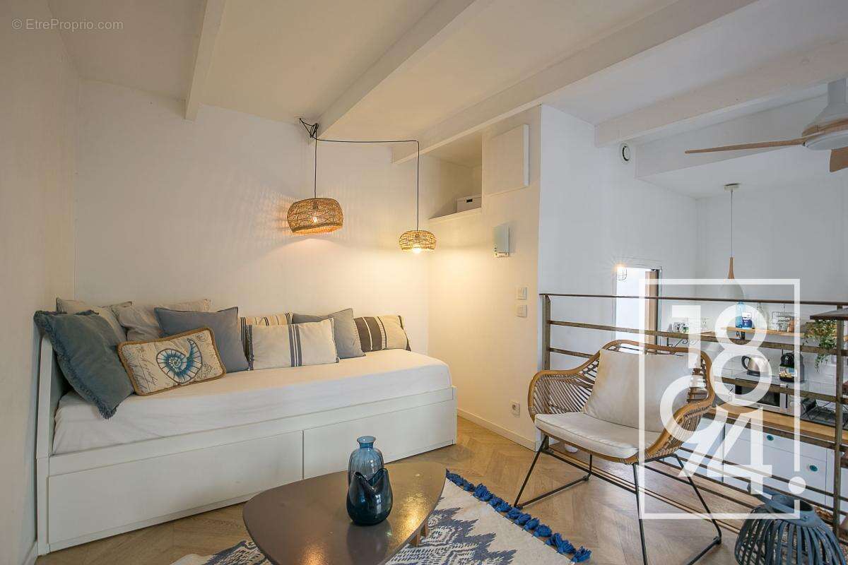 Appartement à MARSEILLE-7E