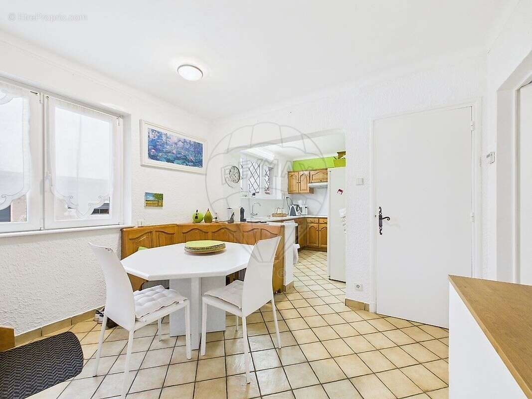 Maison à AUDUN-LE-TICHE