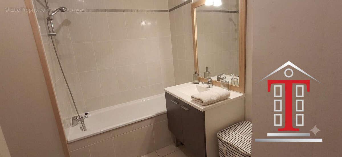 Appartement 44 m² à Avrille  - photo 3