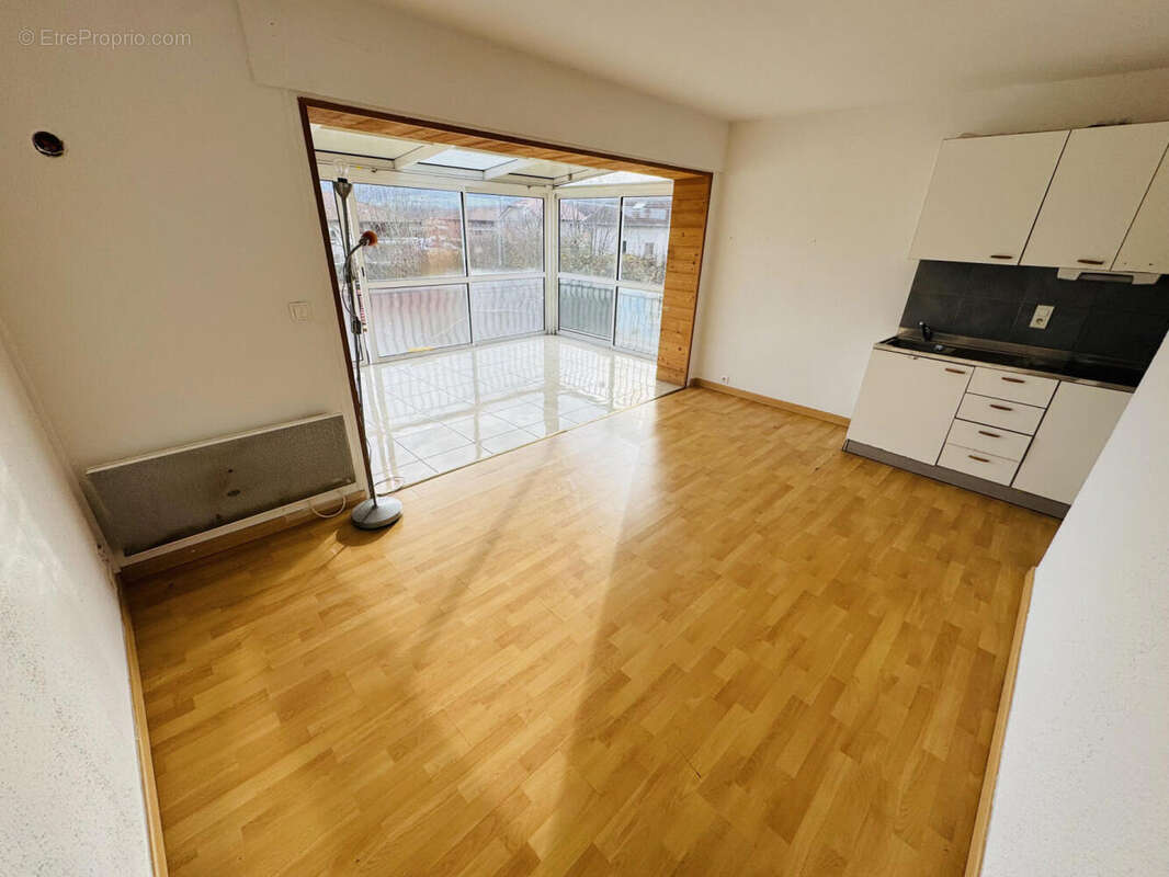 salon (3) - Appartement à VIRY