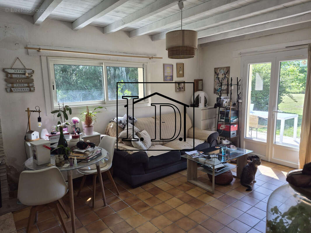 Maison 50 m² à Cours-De-Pile  - photo 4