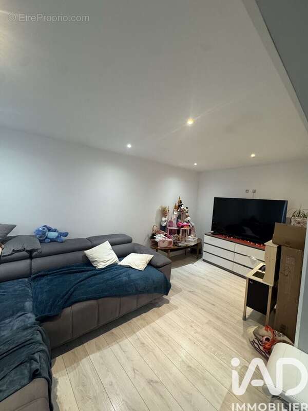 Photo 3 - Maison à VER-SUR-LAUNETTE