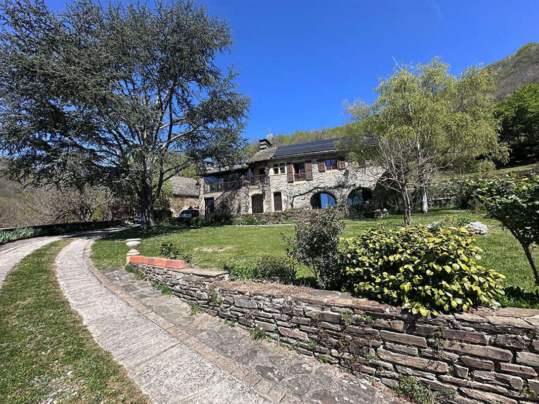 Maison à ESTAING