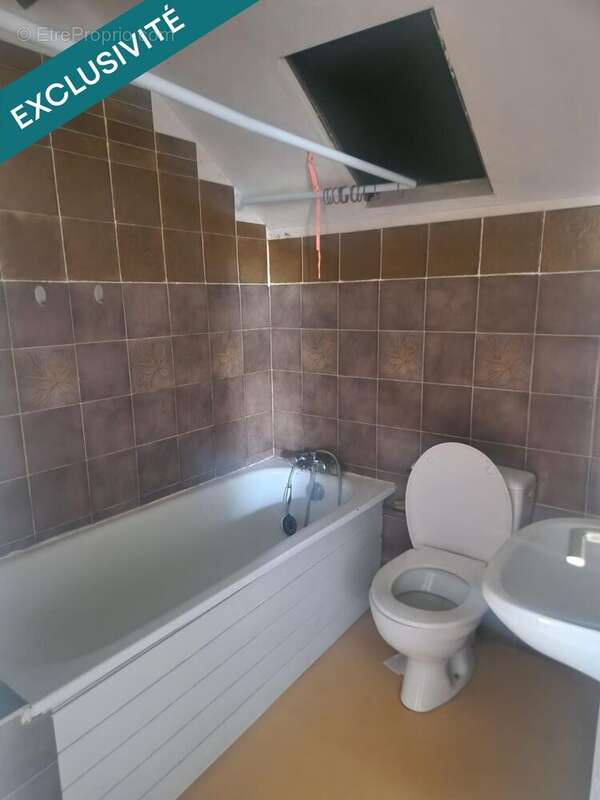 Maison 111 m² à Valignat  - photo 6