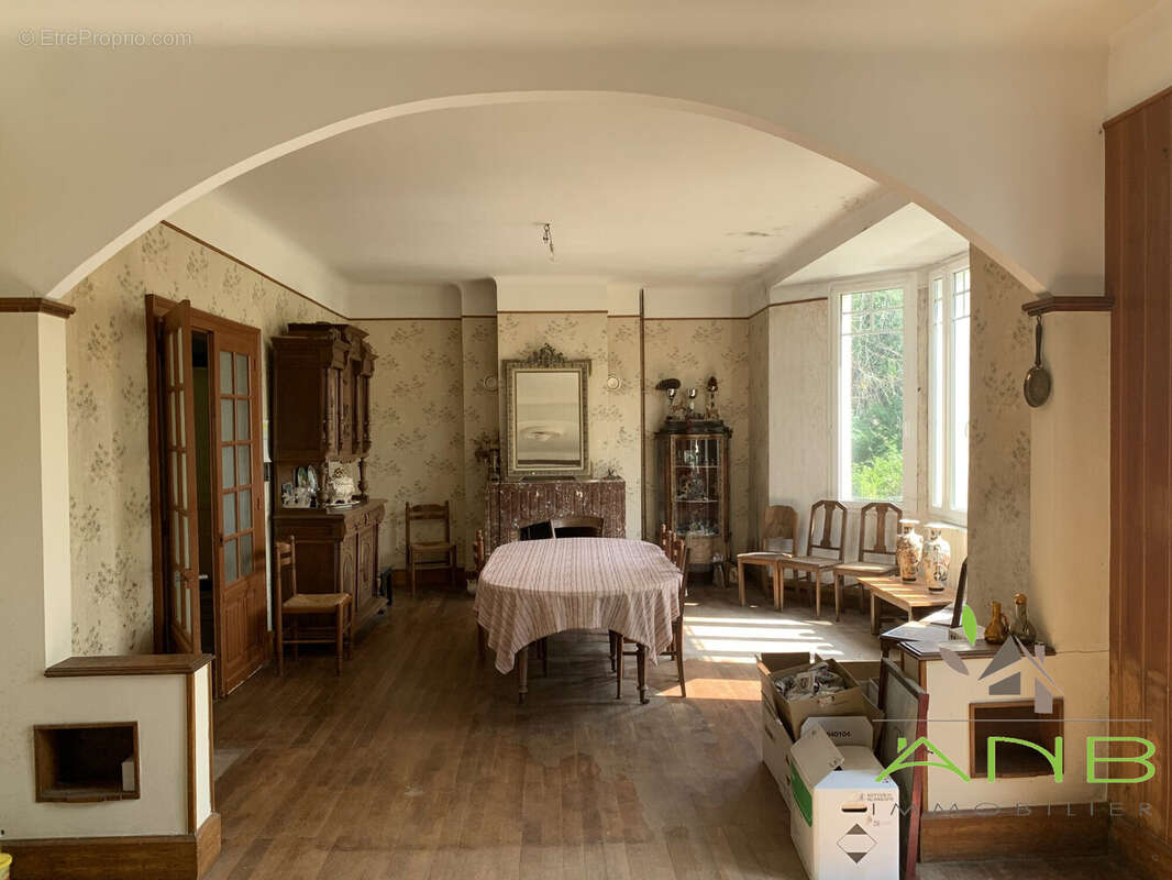 Maison à CHAMPNIERS