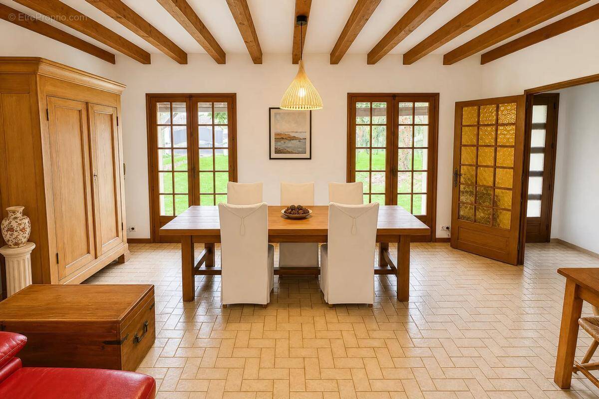 Maison à ROAILLAN