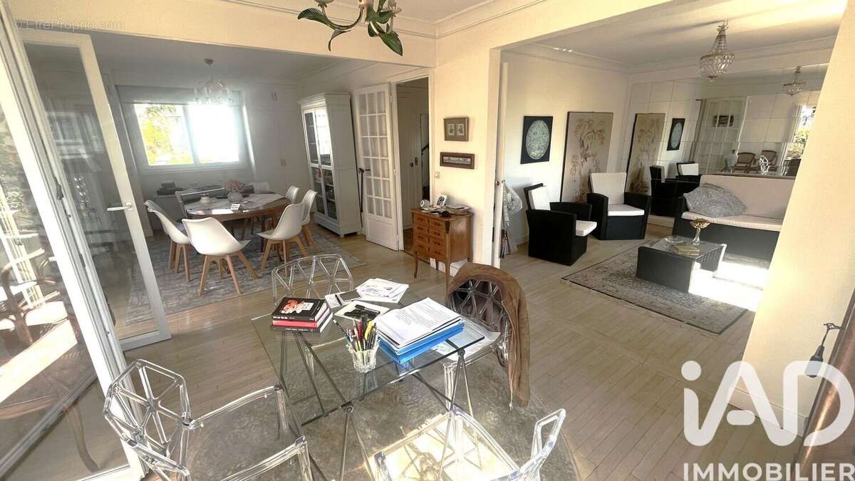 Photo 2 - Maison à VILLENEUVE-LE-ROI