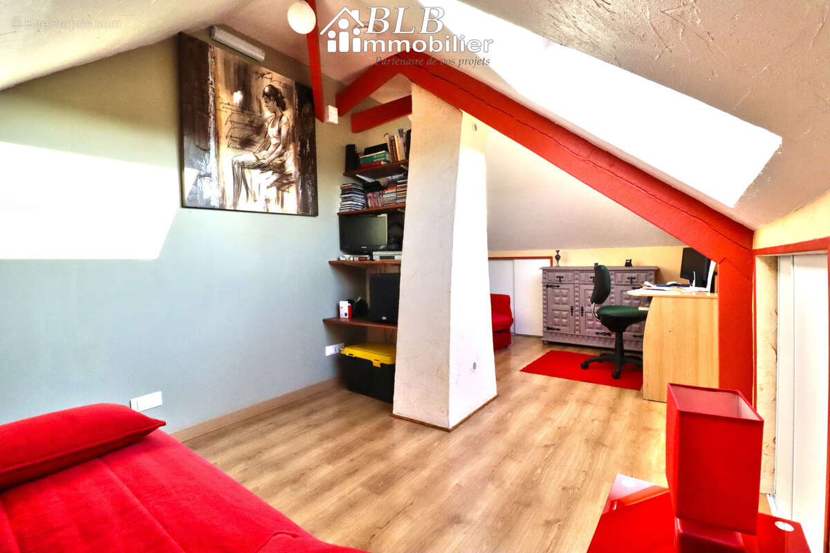 Maison à LE PERRAY-EN-YVELINES