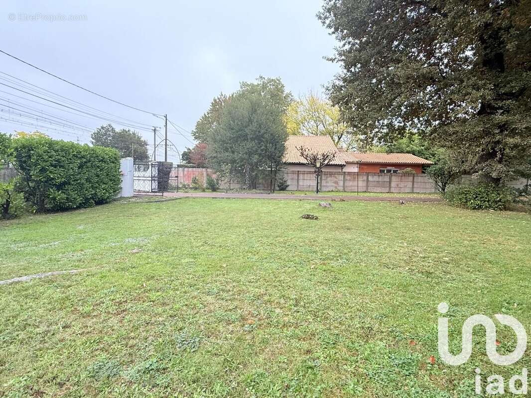 Photo 3 - Terrain à PESSAC