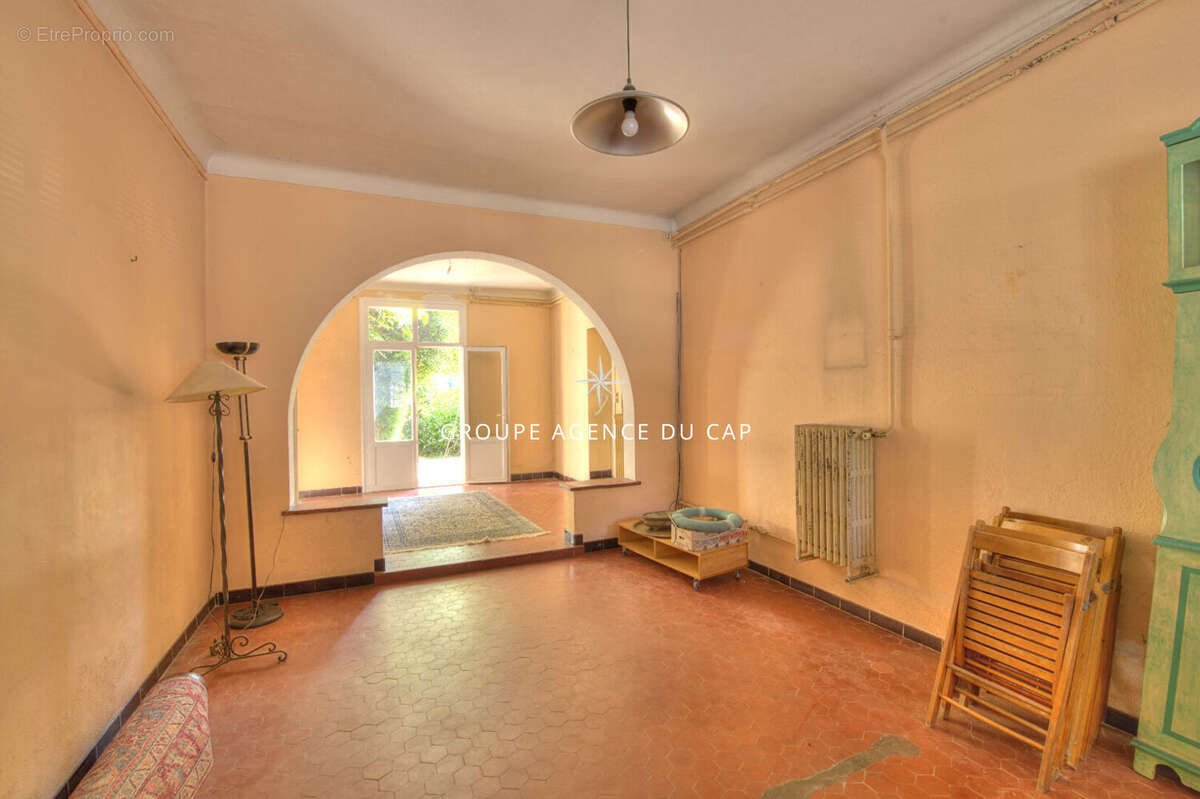 Villa de charme année 1930 plein centre St Raphael 100 m de la mer - photo 8