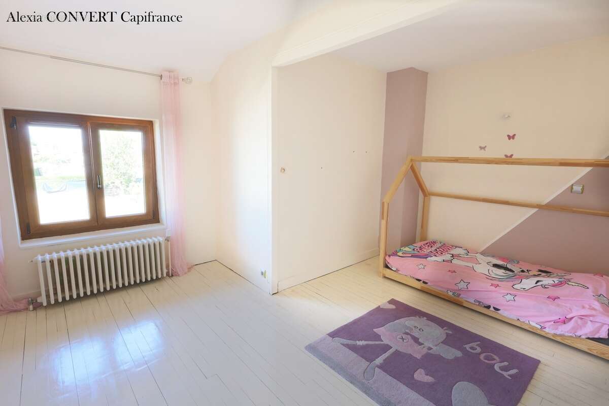 Ferme Rénovée à vendre 6 pièces 249m² SAINT DENIS LES BOURG (01) - photo 8