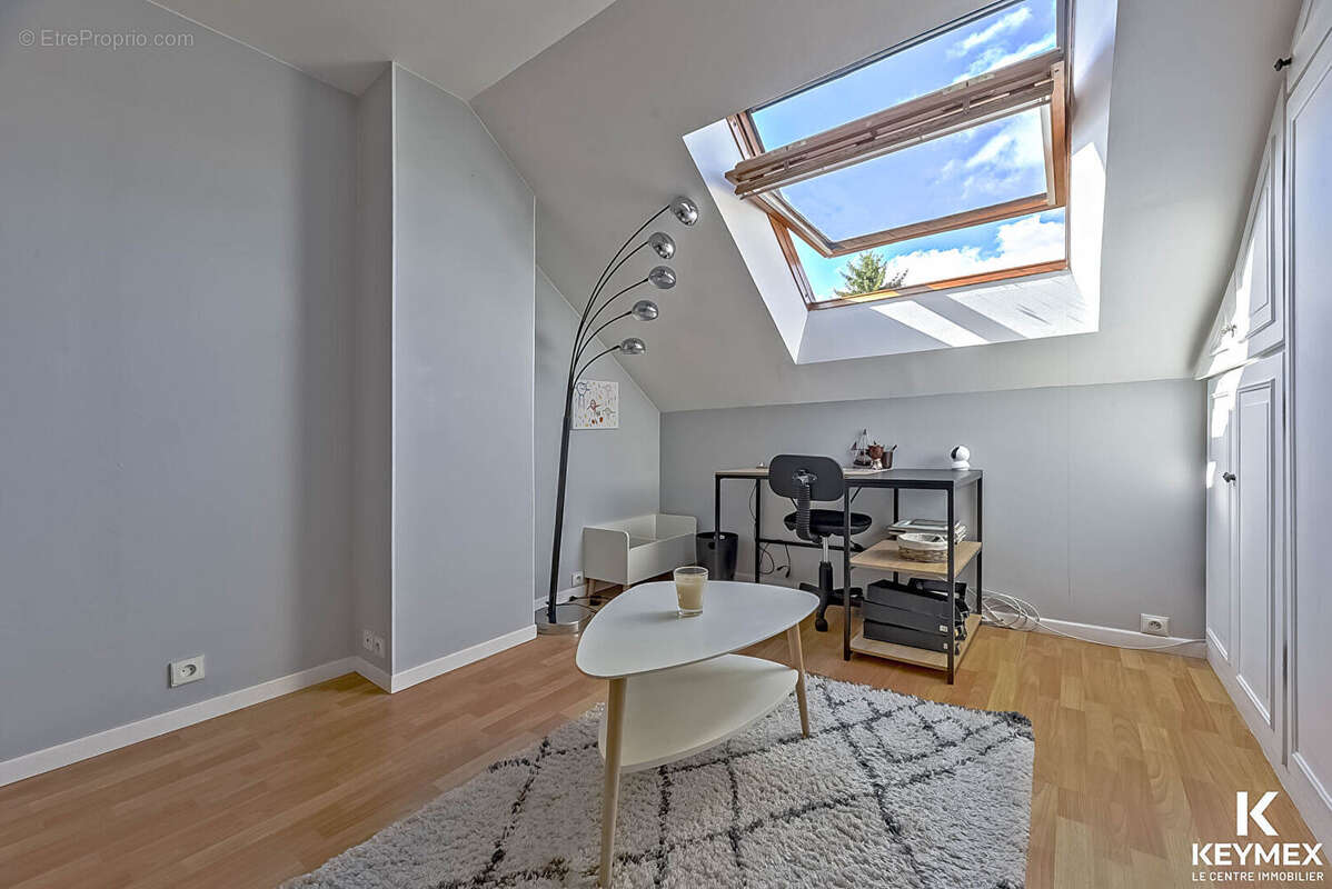 Maison à BOUFFEMONT