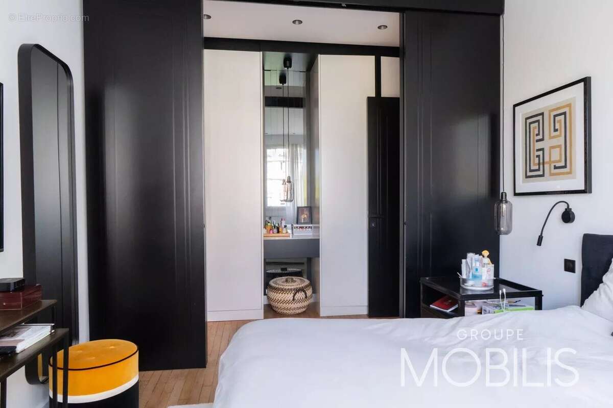 Appartement à PARIS-17E