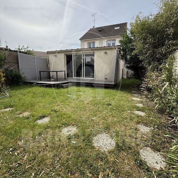 Maison 162 m² à Champs-Sur-Marne  - photo 31